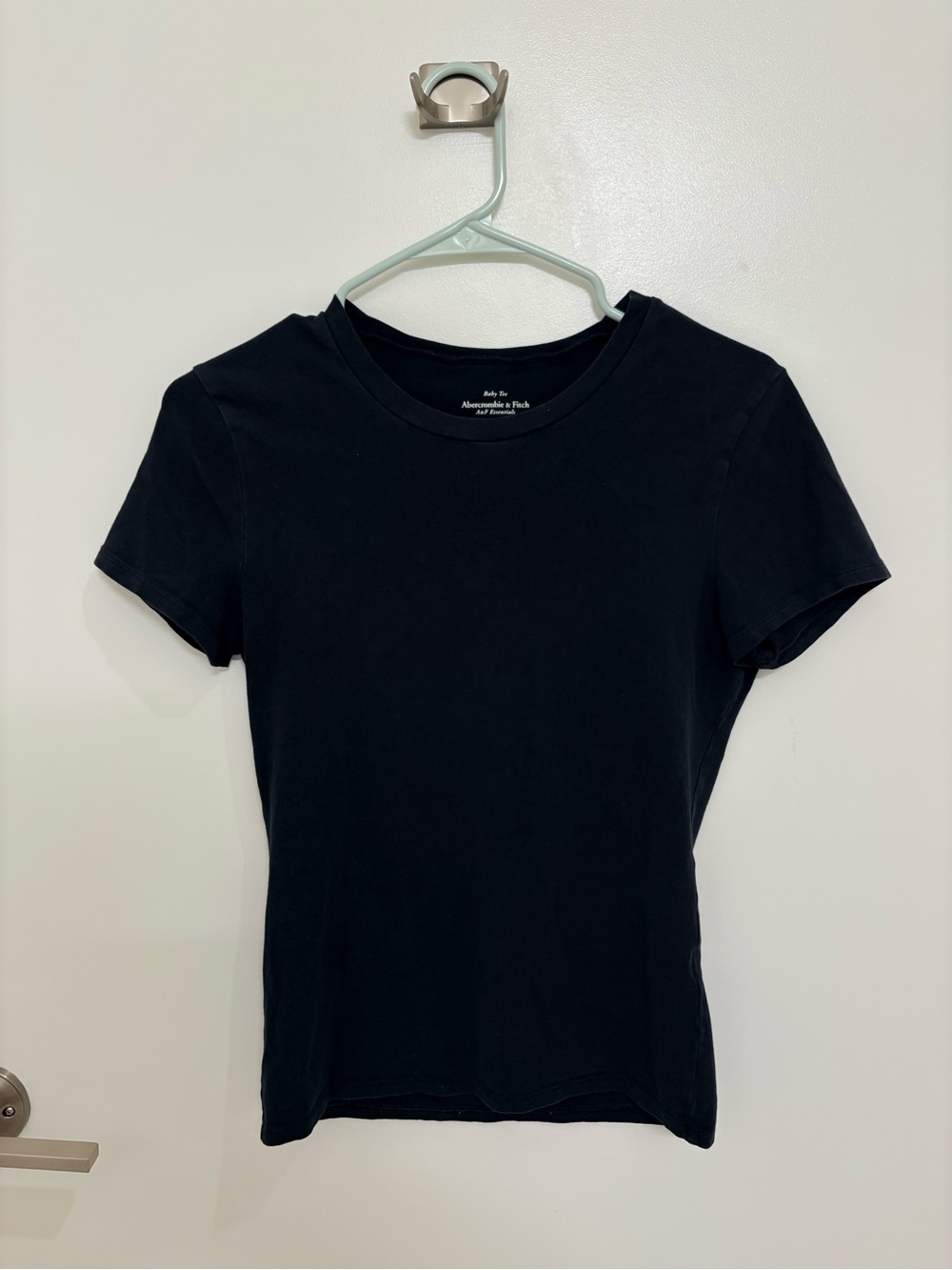Abercrombie & Fitch Black Short Sleeve Baby Tee